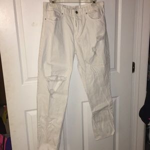 White boyfriend distressed jeans